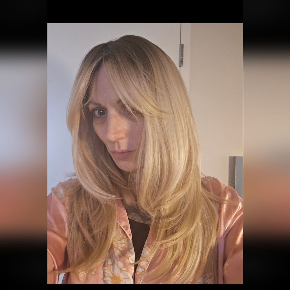 Wig 24" Ombre Blonde - Picture 2 of 6